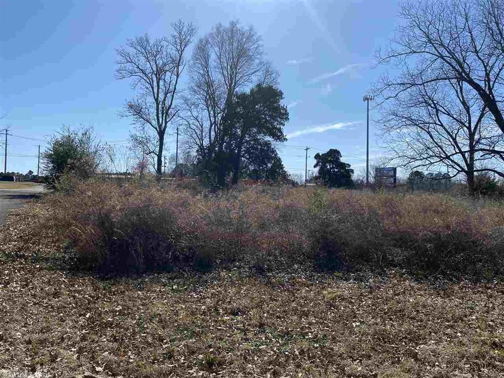 2350 E Oak St, Conway, AR 72032